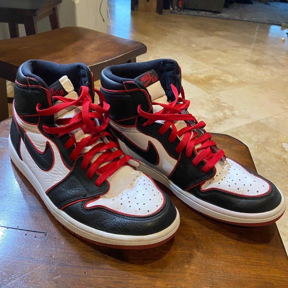 Nike Air Jordan Retro 1 High OG 10.5